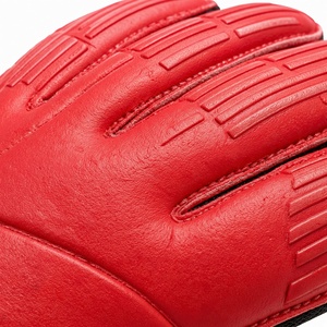Gants de gardien de but en cuir de haute qualité avec sangle de poignet réglable pour l'entraînement sportif en plein air - Product Image 4