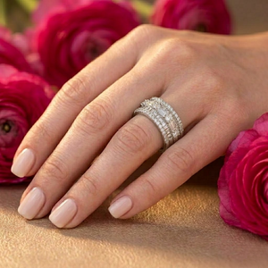 Bague en or blanc 18 carats de qualité supérieure avec diamants baguette, large, 5 rangs, pavé mosaïque, style hip-hop, bague de phalange audacieuse, cadeau haut de gamme pour femme - Product Image 3