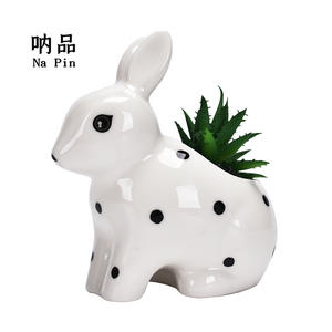 Pot de fleurs en forme d'animal, nouveau style, pot de fleurs en forme de lapin, motif à pois noirs - Product Image 1