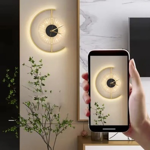 Lámpara de Pared Moderna de Lujo con LED, Base B22, Control Remoto, 3500K, Luz Blanca Cálida, Soporte de Pared, Lámpara de Noche Creativa con Reloj, Dorado, para Interiores - Product Image 4