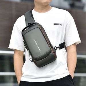 PU摩托车自行车吊带包带锁防盗旅行胸包带USB防水斜跨腰包 - Product Image 6