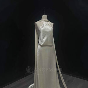 ชุดแต่งงานทรงเมอร์เมดแบบคลาสสิกสมัยใหม่ NT34 พร้อมผ้าคลุมไหล่ยาวประดับดอกไม้คริสตัล - Product Image 4