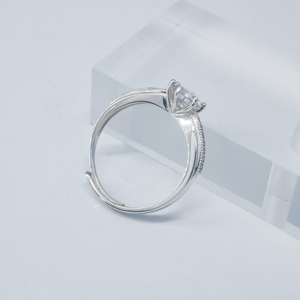Bague de fiançailles romantique en argent 925 avec zircon, sertissage à six griffes, maintient solidement la pierre principale, motif trapézoïdal, petits diamants - Product Image 6
