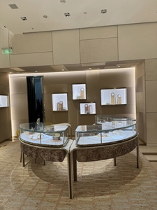 ชั้นวางรองเท้าติดผนังไม้แบบประหยัดพลังงาน กันน้ำ ทันสมัย พร้อมไฟ LED จาก <span class=keywords><strong>ONI</strong></span> Shopfitting สำหรับร้านขายรองเท้า  สามารถปรับแต่งได้สำหรับใส่กระเป๋า - Product Image 5