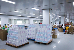 Crema Facial Orgánica <span class=keywords><strong>de</strong></span> Marca Privada <span class=keywords><strong>para</strong></span> Aclarar <span class=keywords><strong>la</strong></span> <span class=keywords><strong>Piel</strong></span> y Humectarla Profundamente, Crema Facial Nocturna Blanqueadora Personalizada <span class=keywords><strong>para</strong></span> Eliminar Pecas - Product Image 3