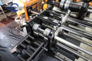 Macchina per formare tubi quadrati 2025 tipo C Hener - Product Image 4