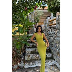 Vestido de Gala Verde de Lujo para Mujer, Talla XL, Cuello Redondo, Lentejuelas, Pedrería, Perlas, Drapeado, Escalonado, Largo hasta el Suelo, Corte en A - Product Image 4