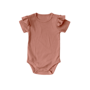 Ropa de Bebé de Bajo Pedido Mínimo, Manga Corta, Broches en los Hombros, Algodón Orgánico Acanalado, Mono con Volantes para Niña - Product Image 6