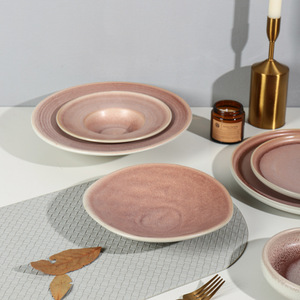 Assiette de service en céramique rose Xinwee, design moderne et simple, compatible micro-ondes et lave-vaisselle, écologique, durable, personnalisable - Product Image 2