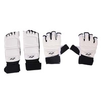 Chaussures de Taekwondo en gros d'usine Chaussettes de pied Protection professionnelle de la paume des mains Gants de karaté de boxe Équipement d'arts martiaux