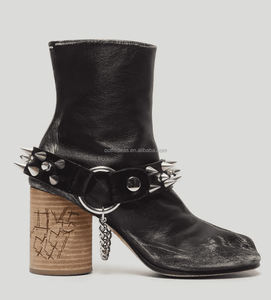 100% cuir de veau goujon en détresse fendu Tabi orteil bottes pour femmes en détresse bottes Tabi métal <span class=keywords><strong>Punk</strong></span> femmes cheville Tabi bottes cloutées - Product Image 2