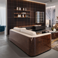 Canapé de salon contemporain élégant en bois courbé, revêtement en cuir véritable de luxe, pour villa