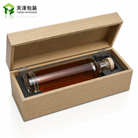 Boîte cadeau en bois de chêne naturel à charnières pour une bouteille de spiritueux, étui de présentation en bois brut personnalisé avec insert en mousse EVA pour whisky