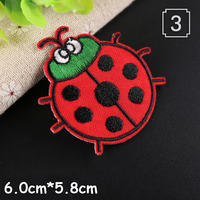 Patchs brodés mignons de dessins animés à thermocoller pour la réparation de vêtements, patchs décoratifs pour vêtements d'enfants, vestes, sacs