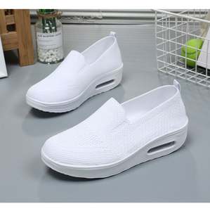 Chaussures légères en maille tissée volante, baskets décontractées personnalisées pour femmes, chaussures de sport pour femmes - Product Image 6