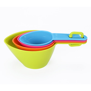 Juego de 4 Tazas Medidoras de Plástico con Asas Largas para Pesar con Precisión <span class=keywords><strong>Harina</strong></span> <span class=keywords><strong>y</strong></span> Otros Ingredientes Líquidos para Hornear - Product Image 1