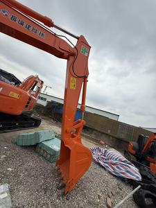 Excavatrice sur chenilles Hitachi ZX120 d'occasion du Japon, faible nombre d'heures, moteur Isuzu, 12 tonnes, pour travaux de construction. - Product Image 4