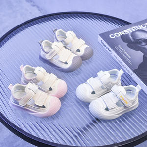 2025 nouvelles sandales d'été pour filles et chaussures de sport pour garçons chaussures de plage à semelle intérieure en PU respirantes légères avec cadre souple - Product Image 2