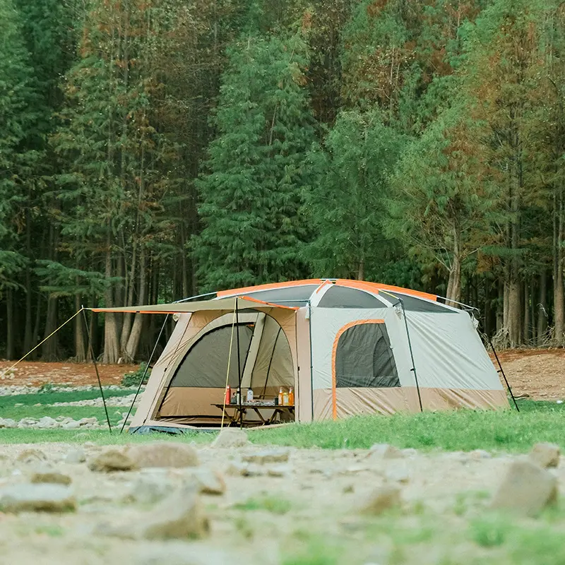 आउटडोर कैम्पिंग निविड़ अंधकार बहु व्यक्ति Thickened मार्की Glamping बिक्री के लिए टेंट