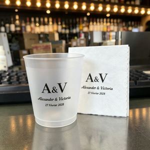 Vasos de Plástico Personalizados Irrompibles de 16 oz con Logotipo Personalizado, Vasos de Estadio con Forma de Marca, Impresión de Serigrafía Portátil - Product Image 1