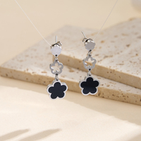 Boucles d'oreilles pendantes FUAMAY élégantes, triple trèfle en nacre noire polie 34 mm, en acier inoxydable plaqué or 18 carats, bijoux de mode raffinés