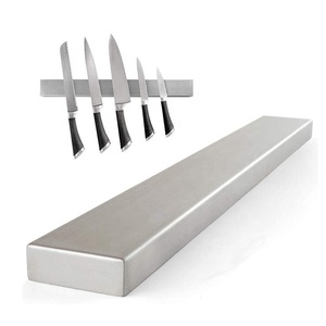 Bande <span class=keywords><strong>magnétique</strong></span> pour <span class=keywords><strong>couteaux</strong></span> <span class=keywords><strong>Porte</strong></span>-couteau <span class=keywords><strong>magnétique</strong></span> <span class=keywords><strong>Barre</strong></span> de <span class=keywords><strong>couteaux</strong></span> en acier inoxydable - Product Image 1