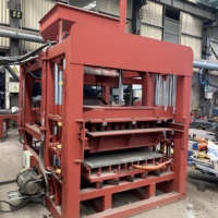 Machine de formage de briques hydrauliques QT5-15 pour produits en béton