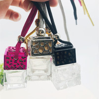 8ml 10ml bouteille carrée pour voiture parfum pendentif désodorisant vide parfum bouteille en verre suspendu diffuseur de parfum fantaisie