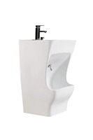 Lavabo moderne à deux robinets, station d'abution Wala pour le rituel de Wudu des musulmans, dispositif islamique pour la salle de bain et les rituels de prière