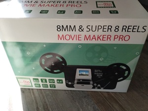 Convertisseur Numériseur de Films 8 mm et Super 8 avec Écran de 2,4 Pouces, Convertit les Films Frame par Frame en Fichiers <span class=keywords><strong>MP4</strong></span> Numériques. - Product Image 6