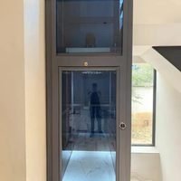 Akıllı Kontrol Alüminyum Profil Çift Vidalı Sistem 3 Katlı 400kg Taşıma Kapasiteli Konut Asansörü Ultra Sessiz Çalışan Modern
