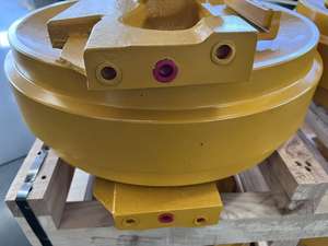 Запчасти для ходовой части бульдозера OEM: переднее направляющее колесо в сборе для Komatsu - Product Image 4