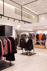 Custom Metal <b>Wall</b>-<b>Mounted</b> Clothing Rack Boutique <b>Display</b> Fixtures Factory-Made Shop Homeware Furniture Clothing <b>Display</b> <b>Cabinet</b> - Product Image 4