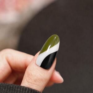 Faux ongles à presser tendance, longs, forme amande, color block, finition brillante, motif lignes <span class=keywords><strong>vert</strong></span> <span class=keywords><strong>olive</strong></span>, blanc et noir, pour usage quotidien et soirées - Product Image 3