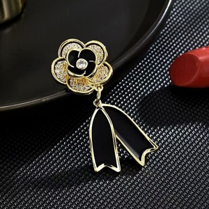 Black Camellia Gold Plated Alloy <b>Brooch</b>-Luxury Accessory for Cardigans & Suits Wedding Engagement Party & Gift - Product Image 3