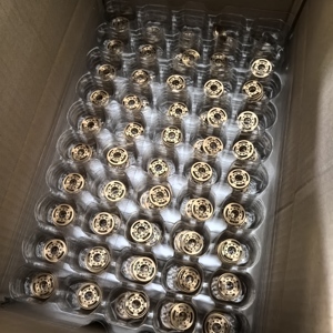 Pièces usinées CNC de précision sur mesure, service CNC, disques de soupape en bronze <span class=keywords><strong>pour</strong></span> systèmes de suspension automobile - Product Image 3