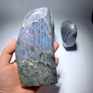 Pietra Naturale di Labradorite Lucidata a Forma Libera con Riflessi Iridescenti per <span class=keywords><strong>Guarigione</strong></span> e Decorazione - Vendita all'Ingrosso - Product Image 3