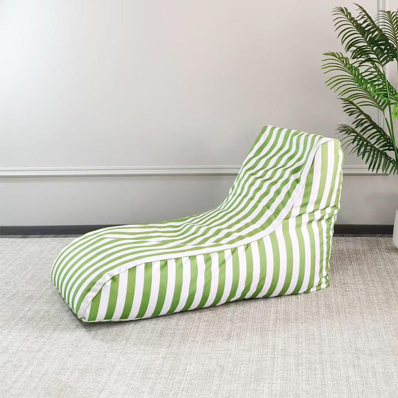 สีเขียวและสีขาว