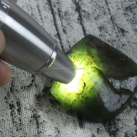 Lampe de poche d'identification en jade pour bijoux, lampe de poche rechargeable UV à LED violette en alliage d'aluminium en acier inoxydable.