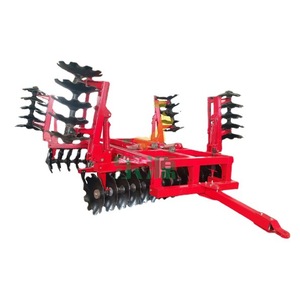Arado de discos hidráulico desplazable para preparación de tierras agrícolas, alta productividad, color rojo - Product Image 5
