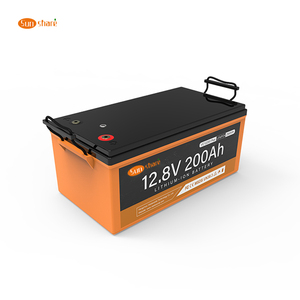 Batteria al Litio 12V 200Ah, Batterie agli Ioni di Litio LiFePO4 2.5kW, Batteria a Lunga Durata per Uso Domestico - Product Image 1