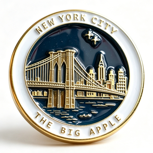 New York City Medal Gold Plated Zinc Alloy Hard Enamel Souvenir Circular Shape Cityscape Theme - Product Image 5