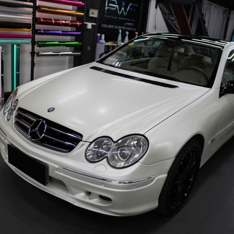 เซรามิคเคลือบสีขาว