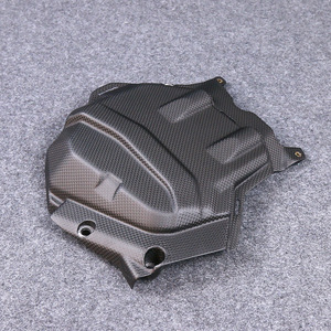 Couvercle de moteur en fibre de carbone finition brillante pour moto Ducati Multistrada V4 / V4S - Product Image 4
