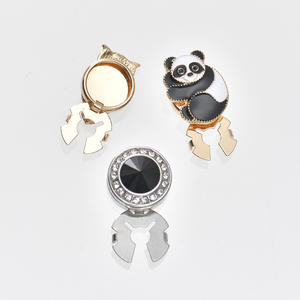 Gemelos decorativos con hebilla de cuello de tendencia americana europea para mujer, serie de dibujos animados, botones personalizados, estilo retro, estilo europeo y americano, 2017 - Product Image 2