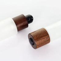 Ventas calientes Ash Tree Tapa de aerosol de madera Tapa de bambú Botellas de bomba de vidrio cosmético para cosméticos