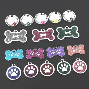 Etiquetas de aleación de hueso para mascotas, collares de huellas de <span class=keywords><strong>perro</strong></span> a la moda, etiquetas decorativas, placas de identificación grabadas - Product Image 1