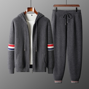 Completo Sportivo Casual da <span class=keywords><strong>Uomo</strong></span> in 100% Lana: Cardigan con Cappuccio e Zip e <span class=keywords><strong>Pantaloni</strong></span> Jogger con Polsini, Maniche a Righe - Product Image 3