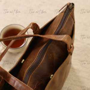 Sacs fourre-tout et sacs à main élégants en cuir véritable de qualité export pour femmes, grande capacité, design ouvert, fermeture éclair métallique - Product Image 2