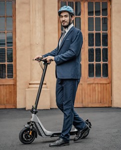 Nuevo Scooter Eléctrico H20 10Ah con Doble Suspensión y Motor de 350W para Movilidad Urbana - Product Image 5